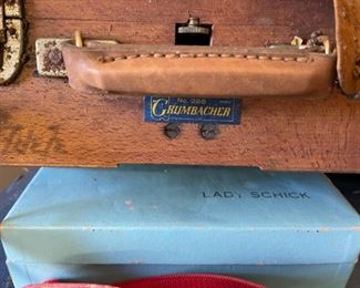 Vintage Grumbacher portable easel 