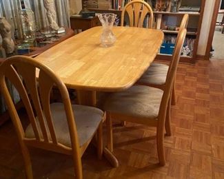 Dining Room Table and Chairs