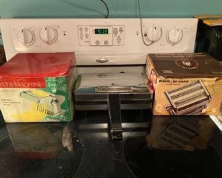 Pasta Makers / Electric Sandwich Maker