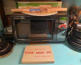 Countertop Microwave / Convection Oven