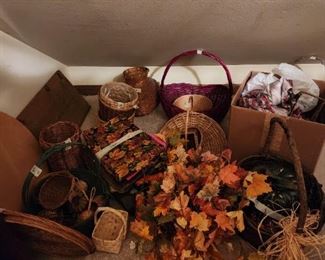 Upstairs - decor & baskets 