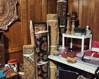 Downstairs - room to left from entrance - More room size rugs