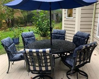 Patio dining set, cushions included