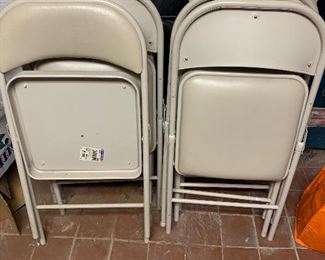 10 folding chairs