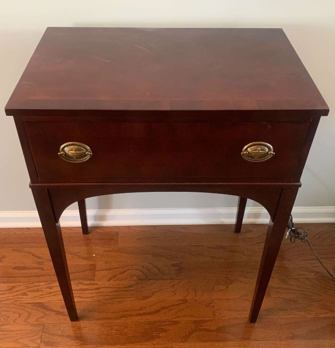 Bombay Foyer Table https://ctbids.com/estate-sale/18594/item/1871194