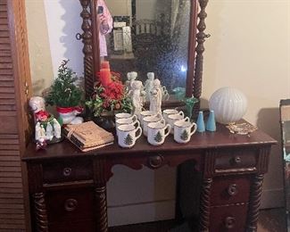 1940's Vanity