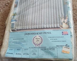 Curtains, many NIP!!