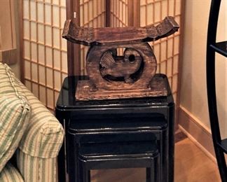 Black nesting tables