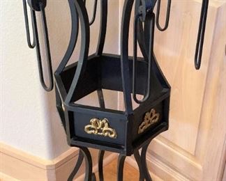 Black and gold plant stand