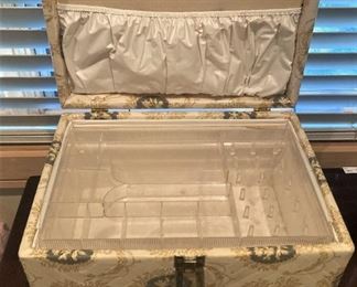 Sewing notions organizer