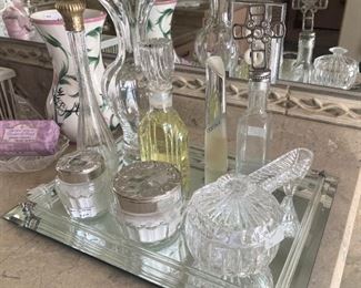 Mirrored tray and vanity items