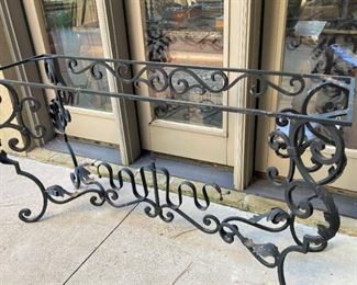 Metal table base (no top)