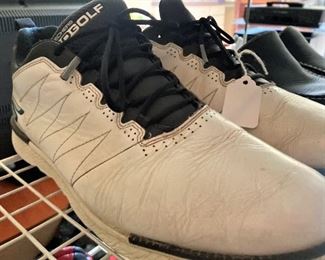 Golf shoes
