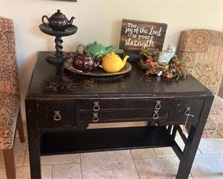 Small desk; 2 upholstered parson chairs