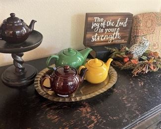 Southern Living barley twist cake stand; teapots