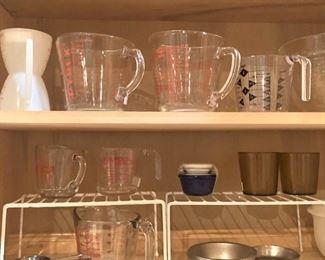 Measuring cups