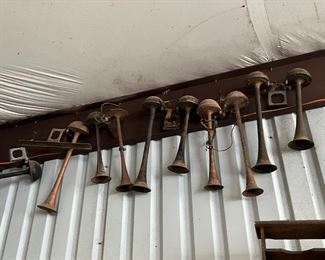 car horns
