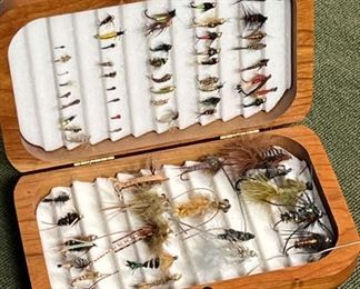 Assorted Flies Northpole Tackle Box