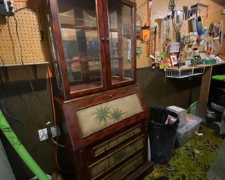 Safari wood secretary