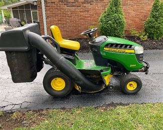 JOHN DEERE MOWER TRACTOR