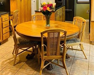 TIGER OAK BREAKFAST TABLE