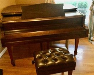 BABY GRAND PIANO