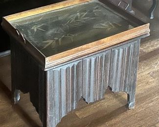 An extremely fine antique tray table circa 1800