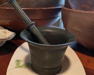 Antique bronze mortar and pestle in bronze…circa 1820s