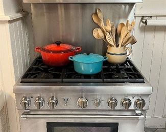 NEW Thermador gas range