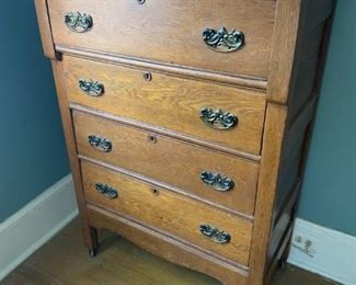 Antique 4 Drawer Dresser $ 182.00