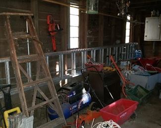 Extension ladder guessing 15 feet