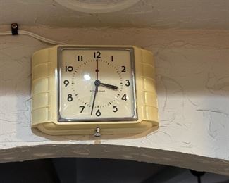 Seth Thomas vintage kitchen clock