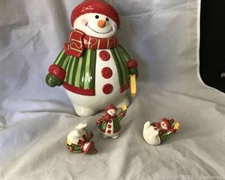 Fitz and Floyd Snowman Cookie Jar Matching Tumblers