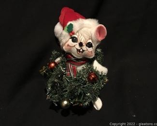 Kitty With Wreath Around Its Neck Vintage Anna Lee