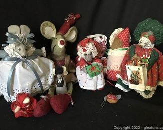 Little Church Mice for Christmas