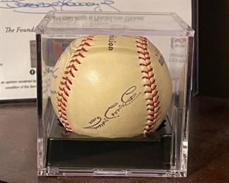Signed JACKIE ROBINSON Baseball with PSA COA (8.5) with Original Box and Provenance Letter