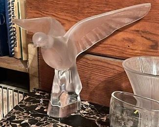 LALIQUE Crystal Colombe Clita Signed Dove