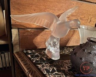 LALIQUE Crystal Colombe Clita Signed Dove