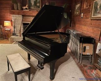 YAMAHA Baby Grand Piano