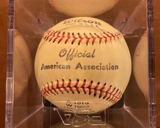 Signed JACKIE ROBINSON Baseball with PSA COA (8.5) with Original Box and Provenance Letter