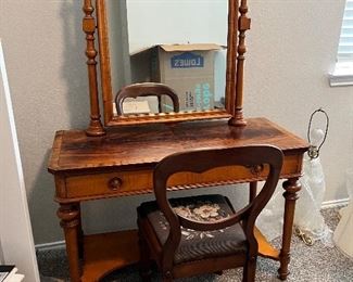 Antique vanity 