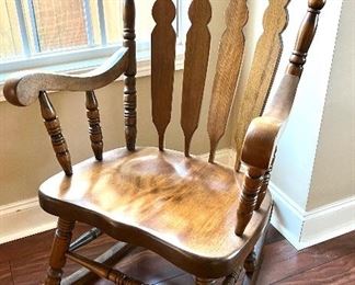 Vintage Rocking Chair 
