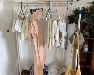 Tablecloths, curtains, sheets, cloth napkins