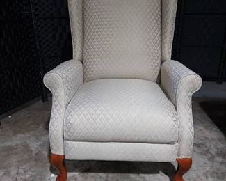 La Z Boy Queen Anne Style Wingback Recliner