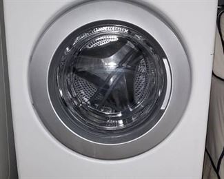 LG Tom Front Load Washing Machine
