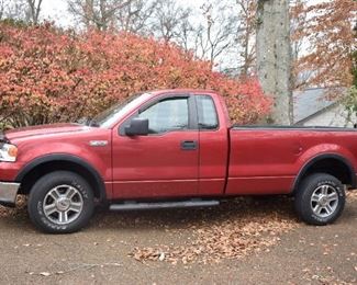 2008 FORD F150 PICK UP * LOW MILEAGE 37K ORIGINAL MILES
4.6L V8 F SOHC, Gasoline, Rear Wheel Drive W/4X4      looking for Best Offer. Phone (615) 364-3726 for more information.