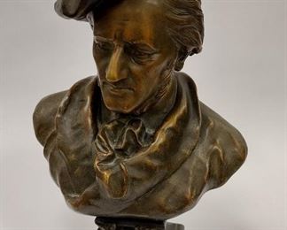 FRENCH METAL SCULPTURE OF GERMAN COMPOSER WAGNER. MARKED WITH GASTON LEROUX SIGNATURE. OVERALL BRONZE PATINA