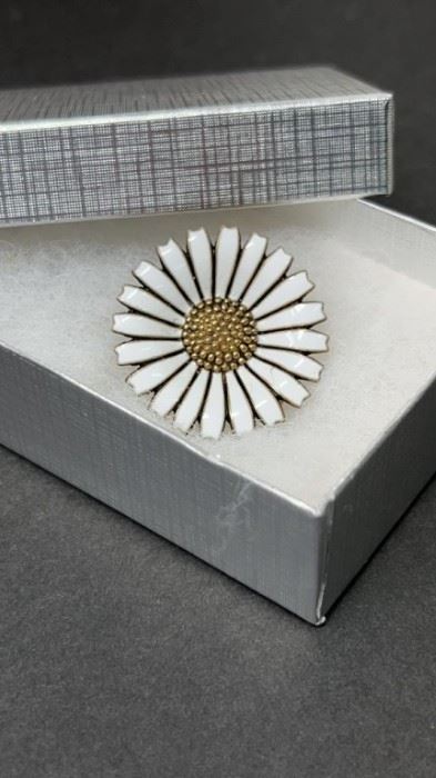 1940 Anton Michelson Margrethe Daisy Brooch Georg Jensen