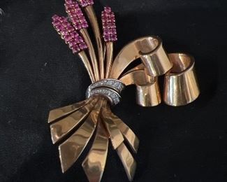 Princess Margaret style brooch