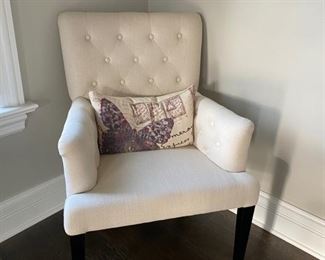 Pr. white tufted armchairs 250.00